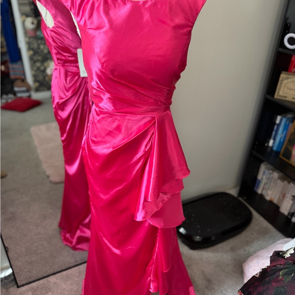 Elegant Pink Satin Evening Gown Sz 6 NWT